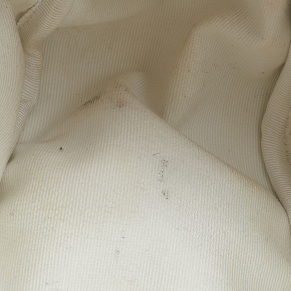 CHANEL White Quilted Leather Vanity Case Wristlet Pouch - Picture 8 of 8